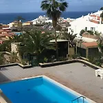 Amazing With Ocean View Апартаменти