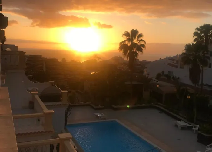 Апартаменти Amazing With Ocean View Адехе